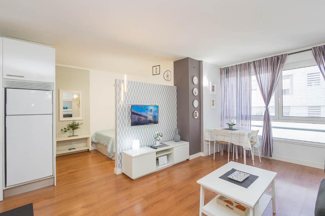 Lujan Suite Playa Las Canteras Las Palmas de Gran Canaria Exterior photo